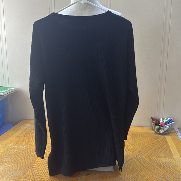 Black Ribbed Women's Top - Picture 2 of 15